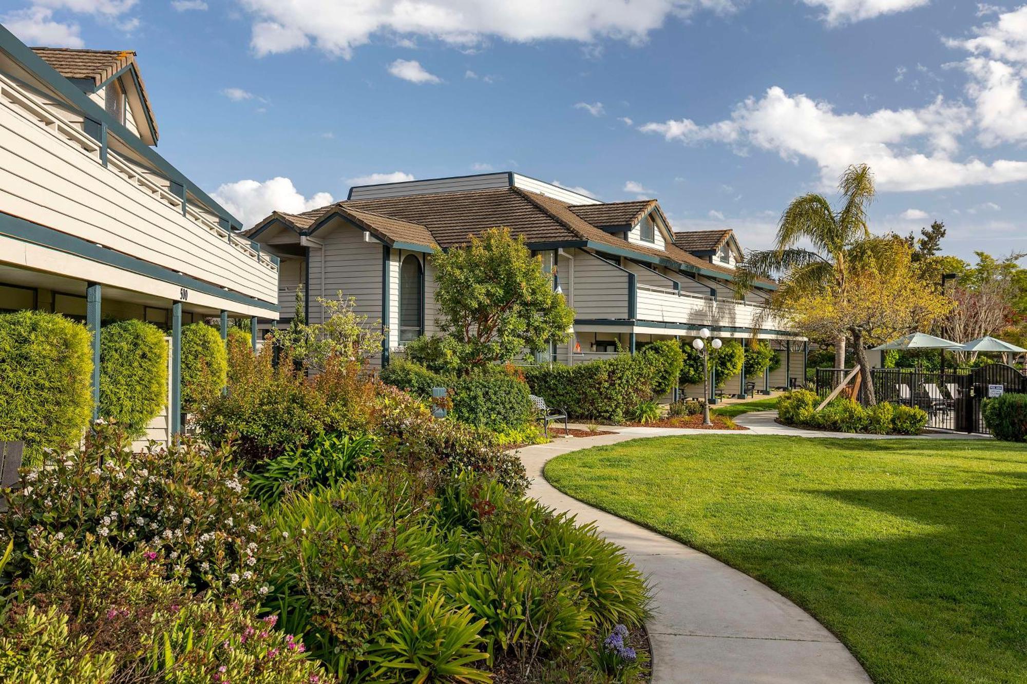 Seacliff Inn Aptos, Tapestry Collection By Hilton Eksteriør billede